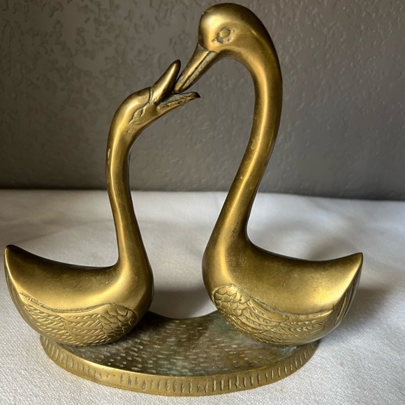Other - vintage brass kissing swan figurine vintage brass kissing swan figurine